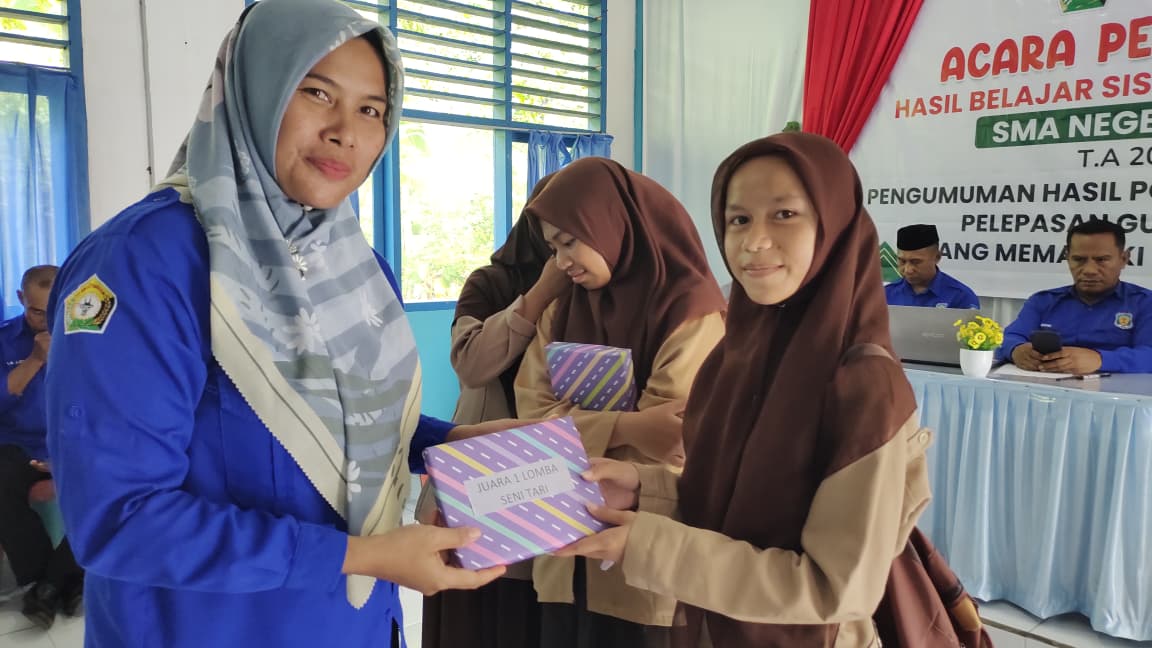 Penerimaan Rapor Semester Ganjil T.A 2025/2026